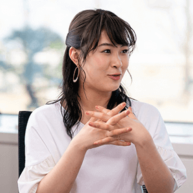 村上佳菜子さん